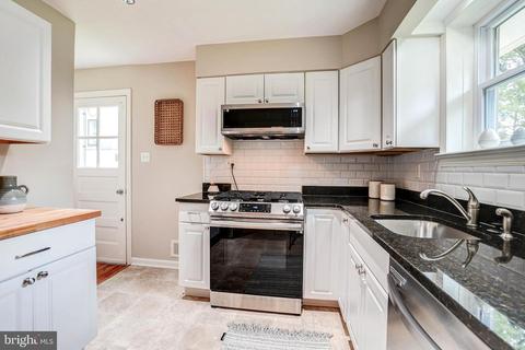2221 Kimball Pl, Silver Spring, MD 20910 photo 14