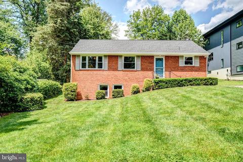 2221 Kimball Pl, Silver Spring, MD 20910 photo 1