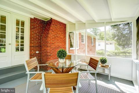 2221 Kimball Pl, Silver Spring, MD 20910 photo 12