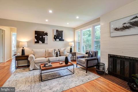 2221 Kimball Pl, Silver Spring, MD 20910 photo 6