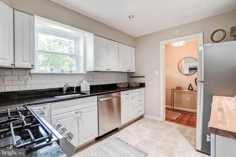 2221 Kimball Pl, Silver Spring, MD 20910 photo 15