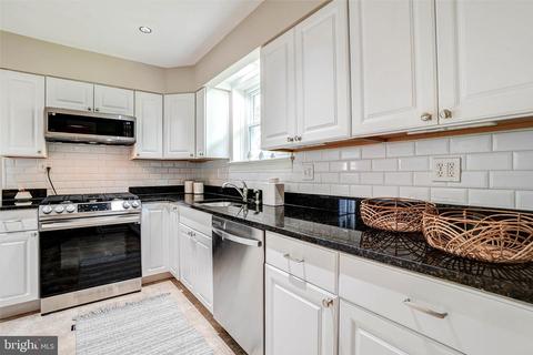 2221 Kimball Pl, Silver Spring, MD 20910 photo 16