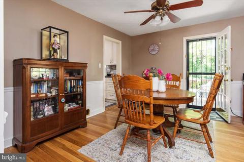 1517 Forest Glen Rd, Silver Spring, MD 20910 photo 13