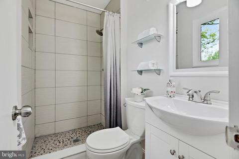 11226 Bybee St, Silver Spring, MD 20902 photo 30