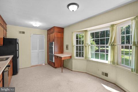 13609 Mills Ave, Silver Spring, MD 20904 photo 10
