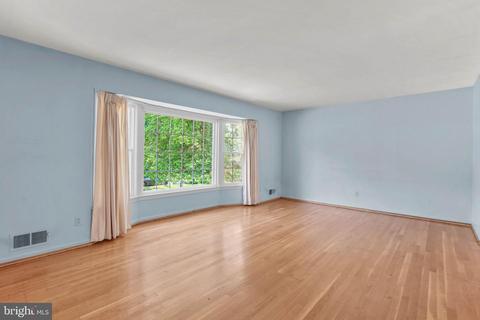 13609 Mills Ave, Silver Spring, MD 20904 photo 3