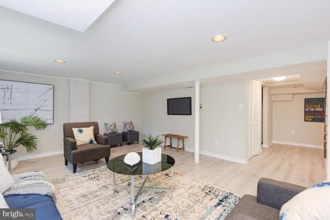 221 Baden St, Silver Spring, MD 20901 photo 27