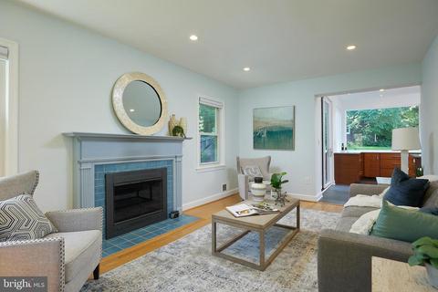 2306 Kimball Pl, Silver Spring, MD 20910 photo 4