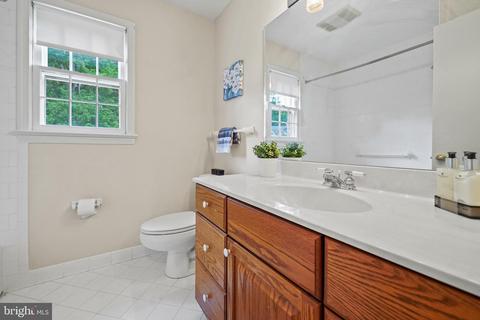 14809 Pebblestone Dr, Silver Spring, MD 20905 photo 41