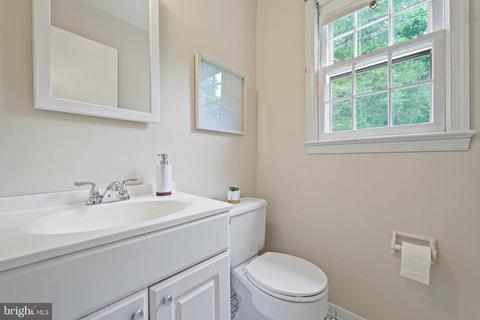14809 Pebblestone Dr, Silver Spring, MD 20905 photo 21