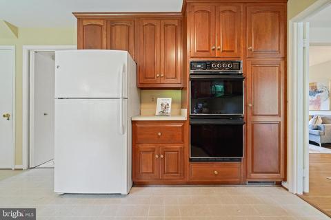 14809 Pebblestone Dr, Silver Spring, MD 20905 photo 17