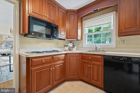 14809 Pebblestone Dr, Silver Spring, MD 20905 photo 14