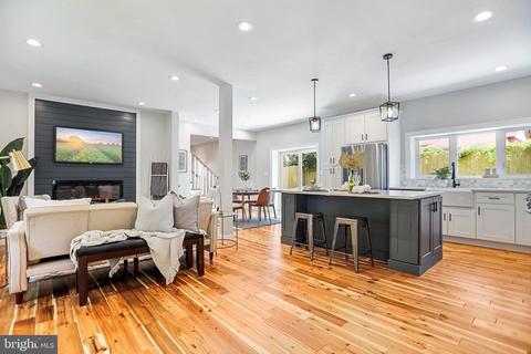 8705 Reading Rd, Silver Spring, MD 20901 photo 2