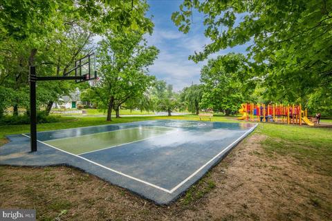 9407 Biltmore Dr, Silver Spring, MD 20901 photo 49