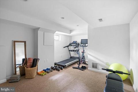 9407 Biltmore Dr, Silver Spring, MD 20901 photo 24