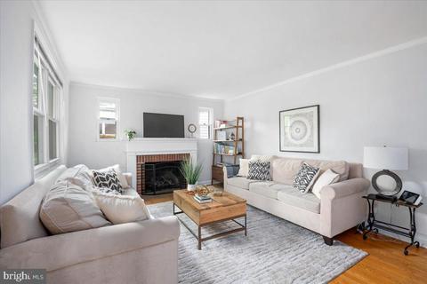 9407 Biltmore Dr, Silver Spring, MD 20901 photo 4
