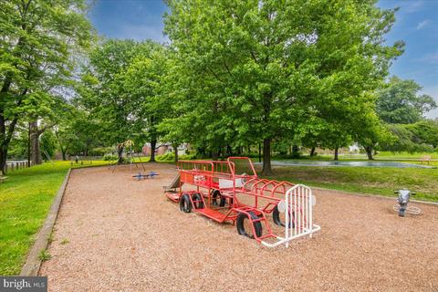 9407 Biltmore Dr, Silver Spring, MD 20901 photo 47