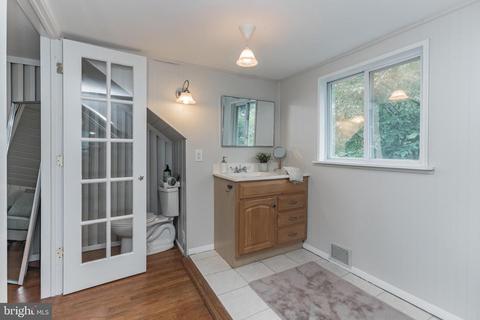 916 Robin Rd, Silver Spring, MD 20901 photo 19