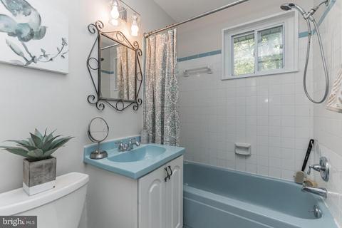 916 Robin Rd, Silver Spring, MD 20901 photo 15