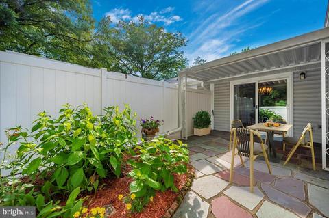 14608 Deerhurst Ter #208-B, Silver Spring, MD 20906 photo 6