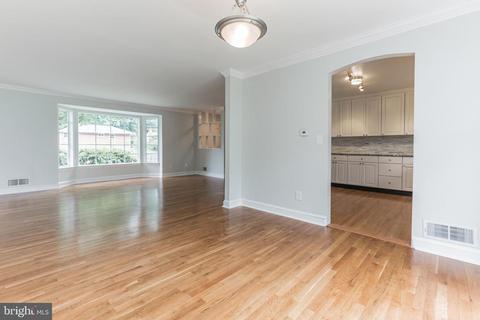 2019 Cascade Rd, Silver Spring, MD 20902 photo 14