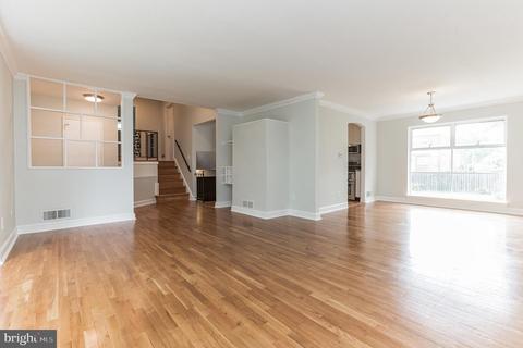 2019 Cascade Rd, Silver Spring, MD 20902 photo 12
