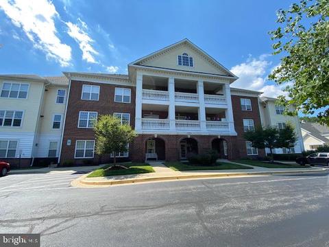 11924 Darnestown Rd #204, Gaithersburg, MD 20878