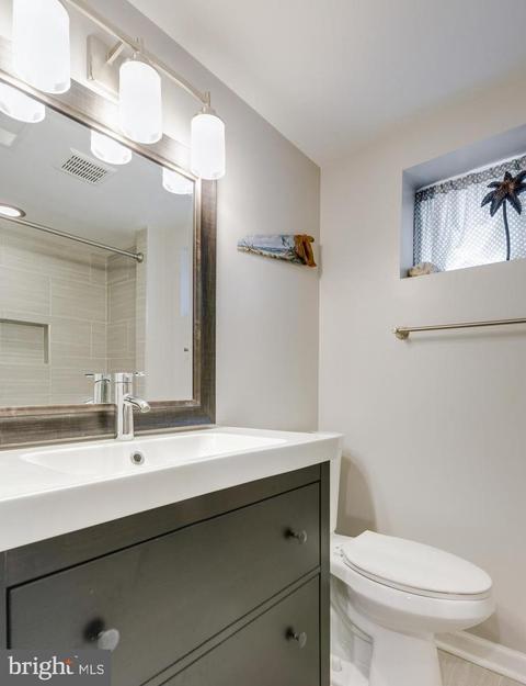414 Brewster Ave, Silver Spring, MD 20901 photo 40