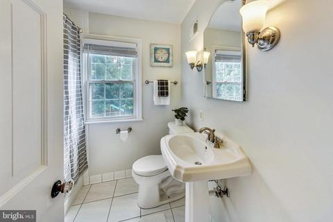 9913 Edgehill Ln, Silver Spring, MD 20901 photo 19