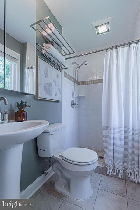 411 Torrington Pl, Silver Spring, MD 20901 photo 21