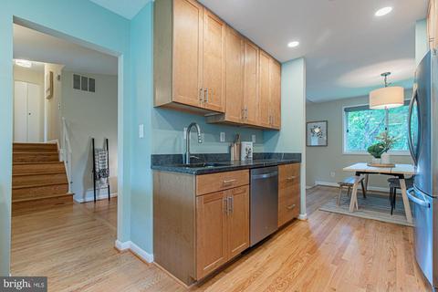 411 Torrington Pl, Silver Spring, MD 20901 photo 11