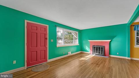 403 Belton Rd, Silver Spring, MD 20901 photo 2
