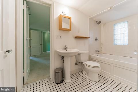 403 Belton Rd, Silver Spring, MD 20901 photo 17