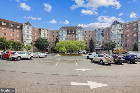 2901 S Leisure World Blvd #239, Silver Spring, MD 20906