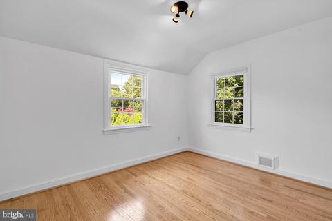 9301 Glenville Rd, Silver Spring, MD 20901 photo 17