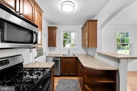 9301 Glenville Rd, Silver Spring, MD 20901 photo 9