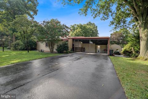 14808 Fireside Dr, Silver Spring, MD 20905 photo 1