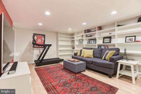 118 Normandy Dr, Silver Spring, MD 20901 photo 24