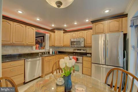 10359 Green Holly Ter, Silver Spring, MD 20902 photo 6