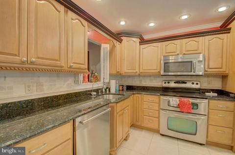 10359 Green Holly Ter, Silver Spring, MD 20902 photo 7