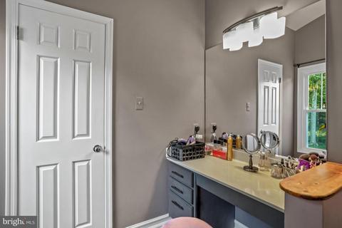 1509 Featherwood St, Silver Spring, MD 20904 photo 32