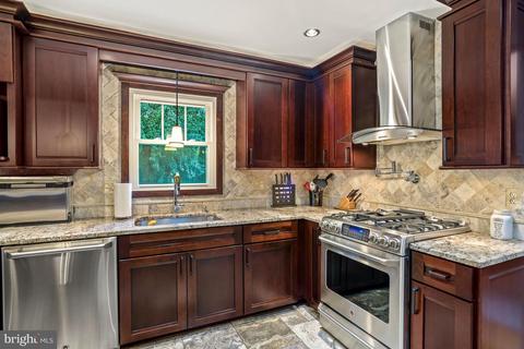 1509 Featherwood St, Silver Spring, MD 20904 photo 13