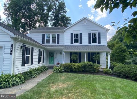 1509 Featherwood St, Silver Spring, MD 20904 photo 2