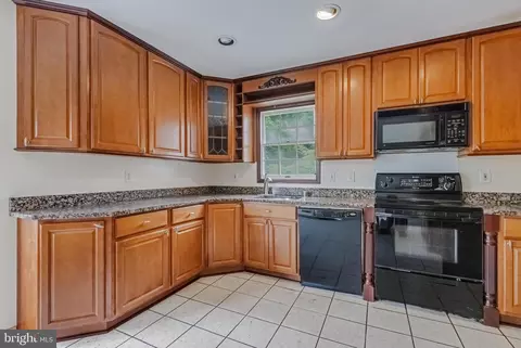 14434 Bradshaw Dr, Silver Spring, MD 20905 photo 4