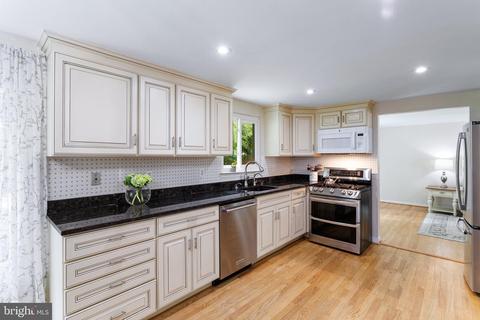 14617 Sandy Ridge Rd, Silver Spring, MD 20905 photo 12