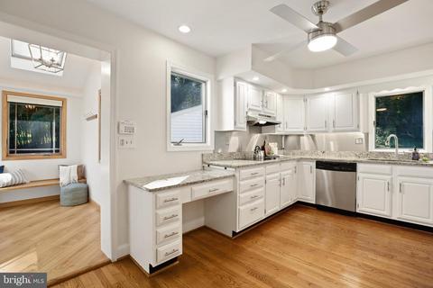 17208 Haw Ln, Silver Spring, MD 20905 photo 21