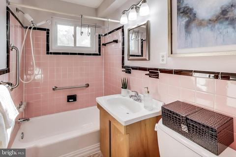 9736 Glen Ave #103-97, Silver Spring, MD 20910 photo 15
