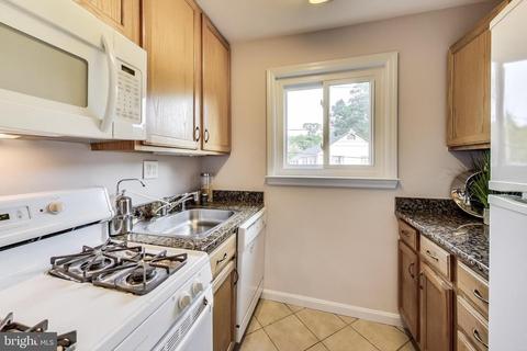 9736 Glen Ave #103-97, Silver Spring, MD 20910 photo 12