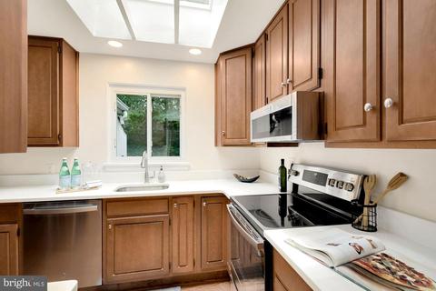 1700 Imperial Dr, Silver Spring, MD 20902 photo 15