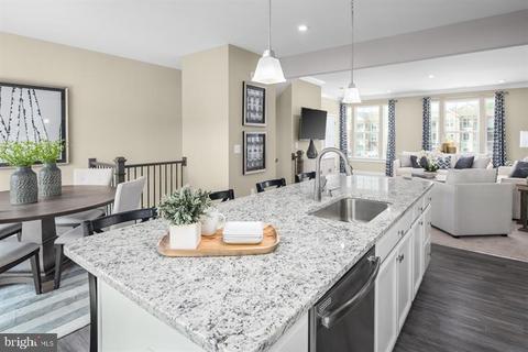 19547 Sol Pl, Montgomery Village, MD 20886